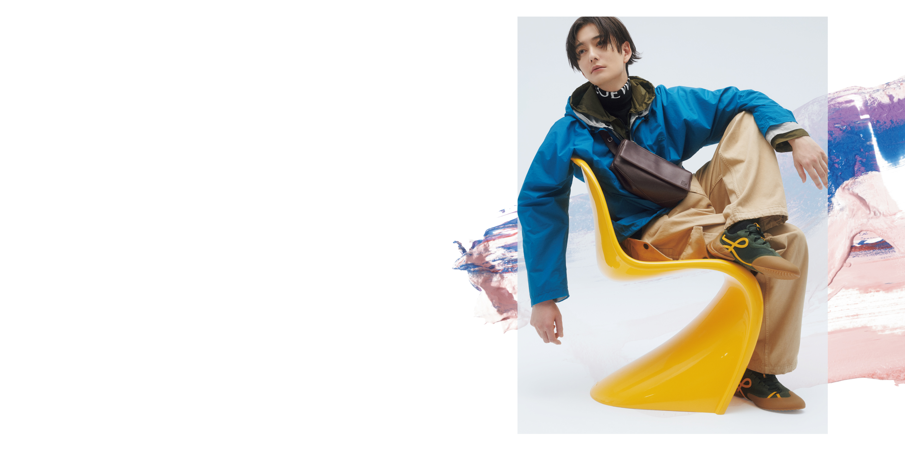 岡田将生、<br>新章ロエベの色彩に魅せられて。